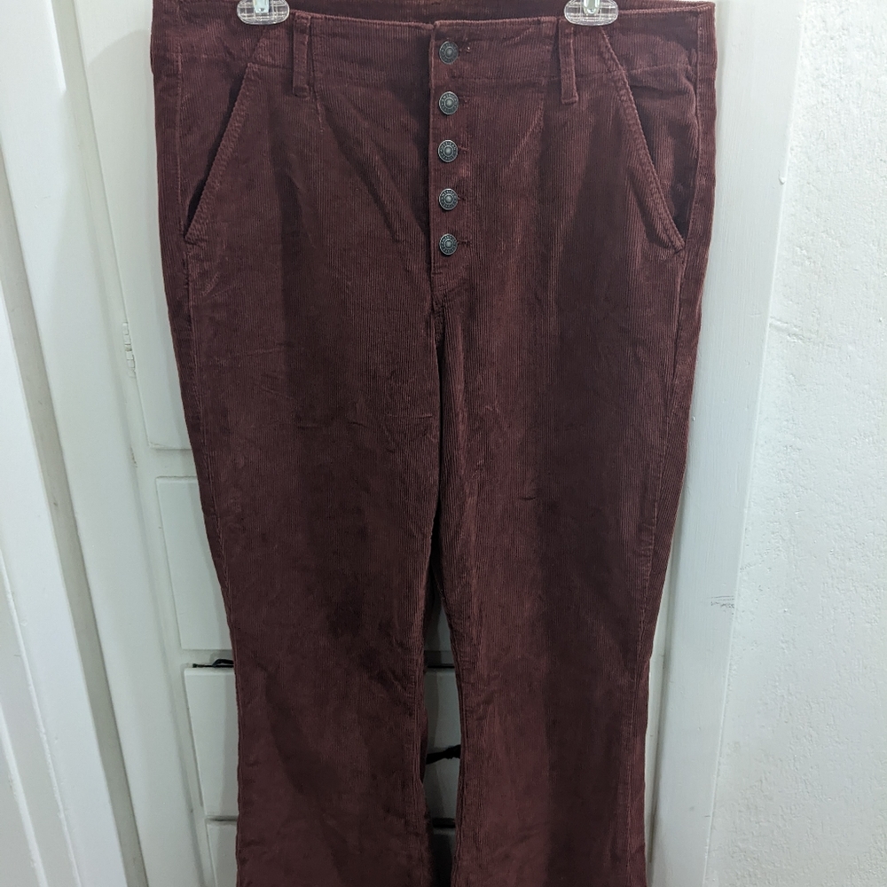 Size 16 American Eagle High waisted bootcut corduroy rust colored stretch pants